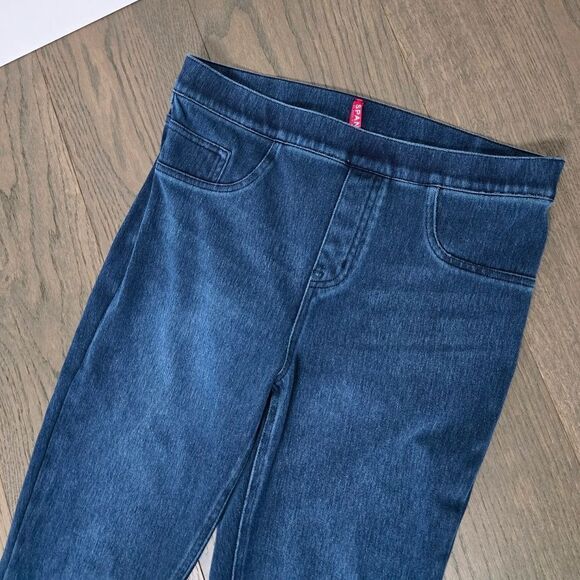 Spanx Jean-Ish Ankle Legging in Twighlight Rinse - Picture 4 of 11
